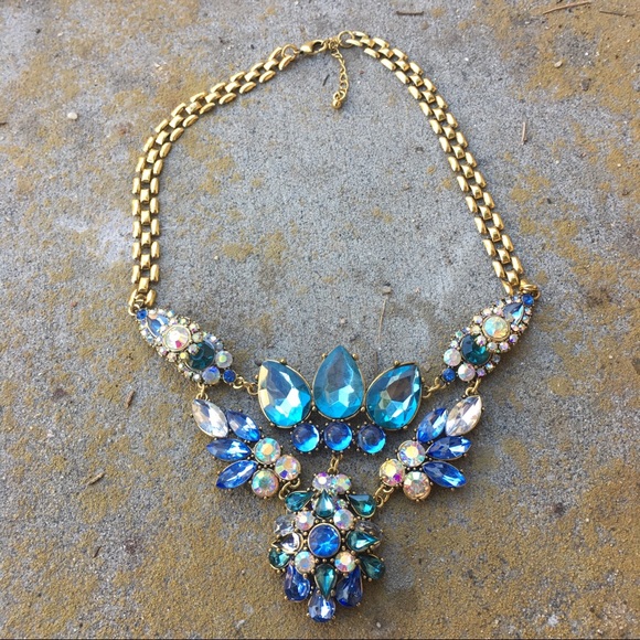 Forever 21 Jewelry - Statement Necklace